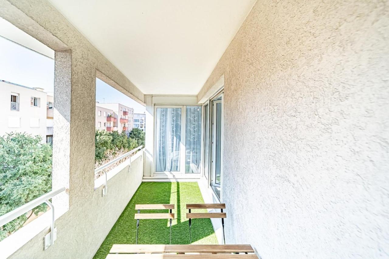 Appartement Cosy Avec Balcony And Garage-Charpennes Villeurbanne Luaran gambar