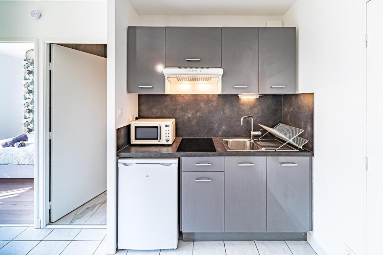 Appartement Cosy Avec Balcony And Garage-Charpennes Villeurbanne Luaran gambar